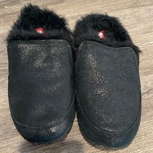 Sorel metallic slippers